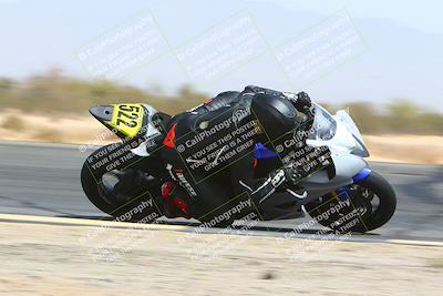 media/Apr-10-2022-SoCal Trackdays (Sun) [[f104b12566]]/Turn 3 Inside (1150am)/